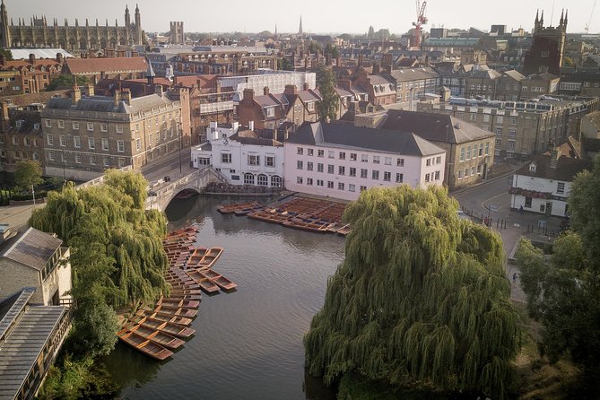 Cambridge University Walking Tour by Alumni™ Kings College Option - The Eagle Pub: History in a Working, Talkative Setting