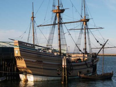 From Boston: Quincy, Plymouth, and Mayflower II Day Trip - Cohasset to Scituate: lighthouse views and the American Army of Two story