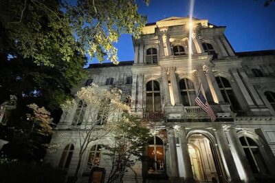 Haunted Boston’s Historic Streets Walking Guided Tour - The Massachusetts State House and Mary Dyer’s martyr connection